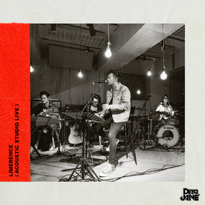 日本老师内急peeVK
